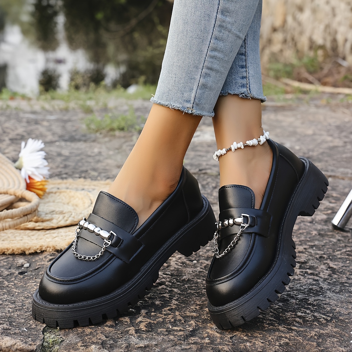 Chaussures avec lacets pour la poupée Little Mia 23 cm, 5 x 3 cm - jaune à pois