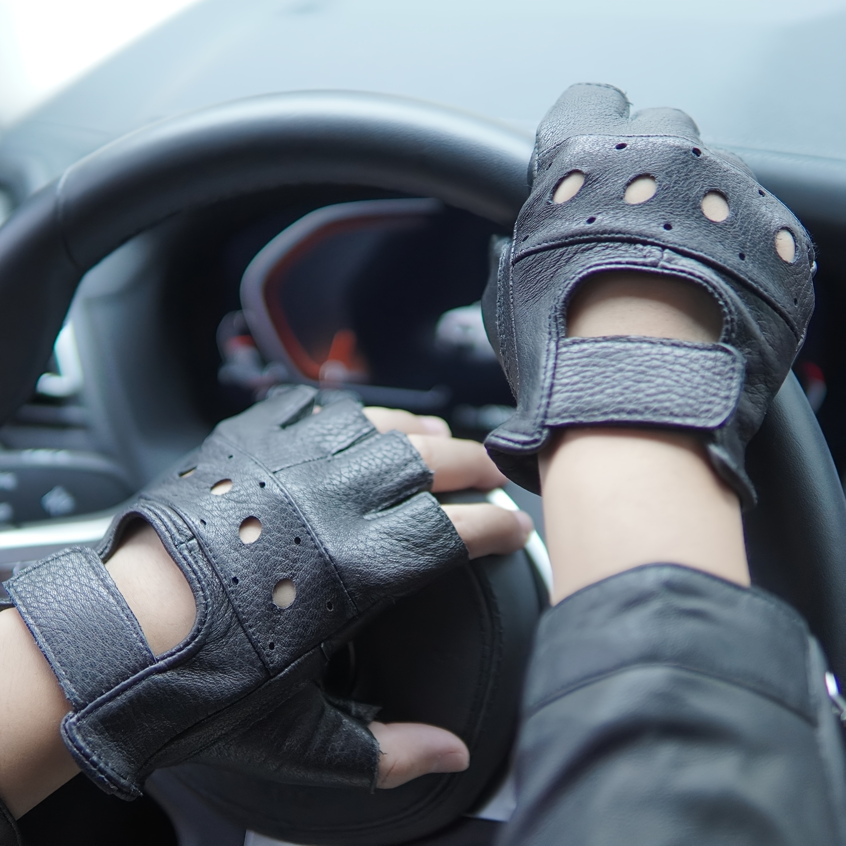 E-shop 1 Paar Echte Schaffell Halbfinger-Fahrhandschuhe – Gepolsterte Handfläche & Verschluss, geeignet für Roller, ATV – Sommerfahren, Geschenk