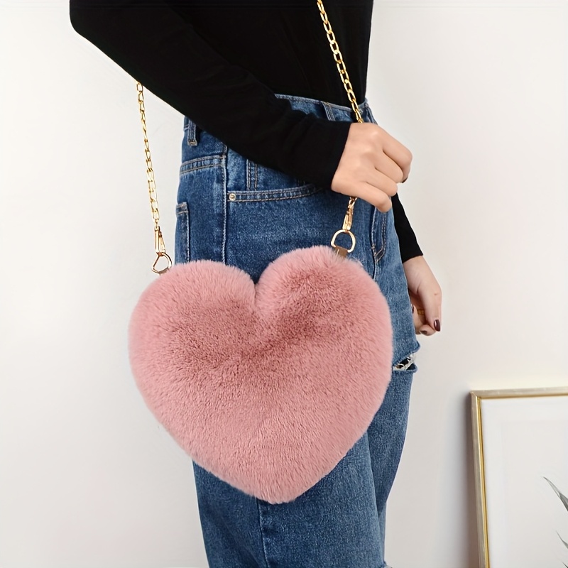 Bandolera para Mujer de Piel Sintética de Visón con Diseño de Corazón, Disponible en 5 Colores - Caqui, Beis, , Rosa, Rojo -- Elegante y Suave al Tacto, Correa Extraíble, Cierre de Cremallera Lisa -- Ideal para Compras, Sesiones Fotográficas, Atuendos Diarios, Regalo Festivo, Sorpresa Perfecta