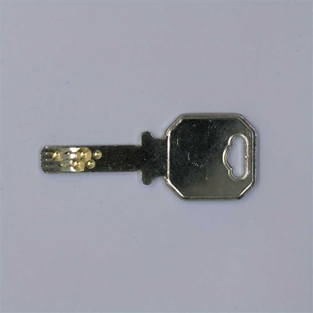 

Key For Luggage Customs Lock - 1 Pcs, High-quality Aluminum Alloy, Lockable, Material - Compatible With Approved Locks