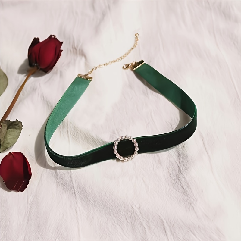 Image of 1 Gothic Luxury Easy Velvet Pearl Round Short Women's Necklace Choker Suitable For Holiday Wear