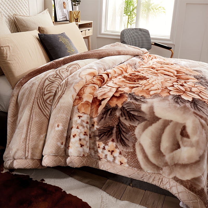 luxury plush coral blanket heavyweight reversible bedspread suitable for use soft warm bed for couch camping travel machine washable cozy bedding Product details 1
