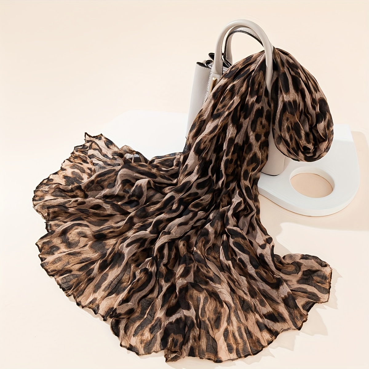 

Elegant Leopard Print Chiffon Scarf For Women - Polyester, Mature Style, Non-stretch, Lightweight Scarf For And Travel Accessorizing - Woven , 100% Polyester - 1 Piece