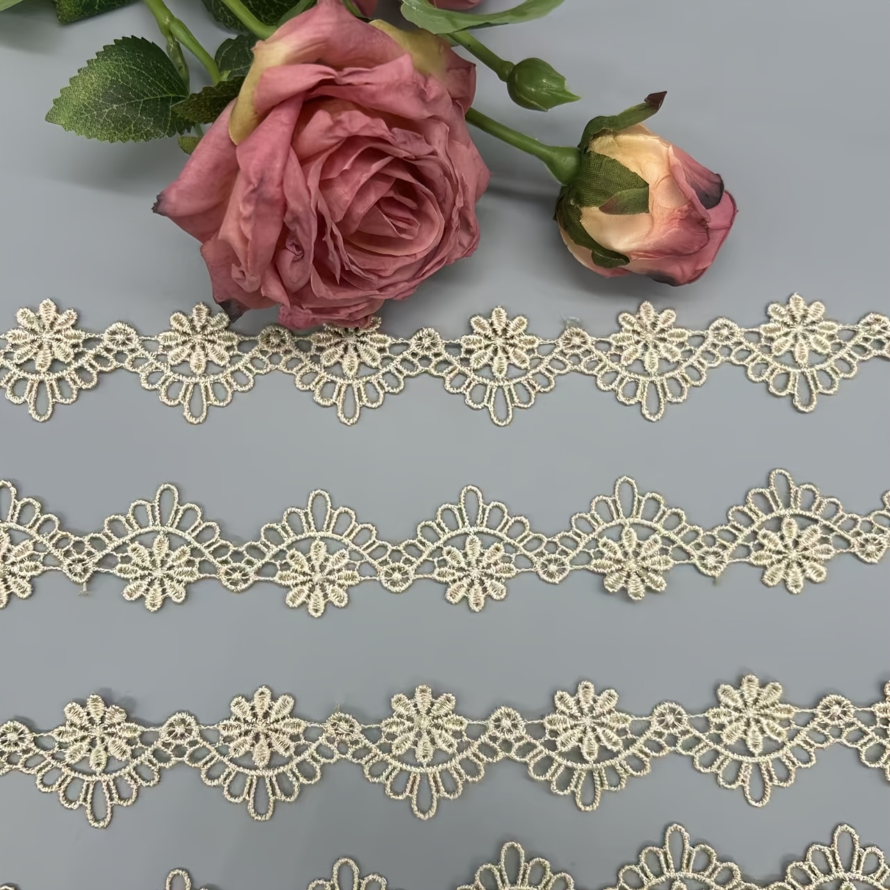 TEMU A Pack Of 3 Yards Of -colored Water-soluble Lace Trim, 3cm/1.18inch In Width, Made Of Polyester, Featuring A Small Floral Wave Pattern, For Sofa