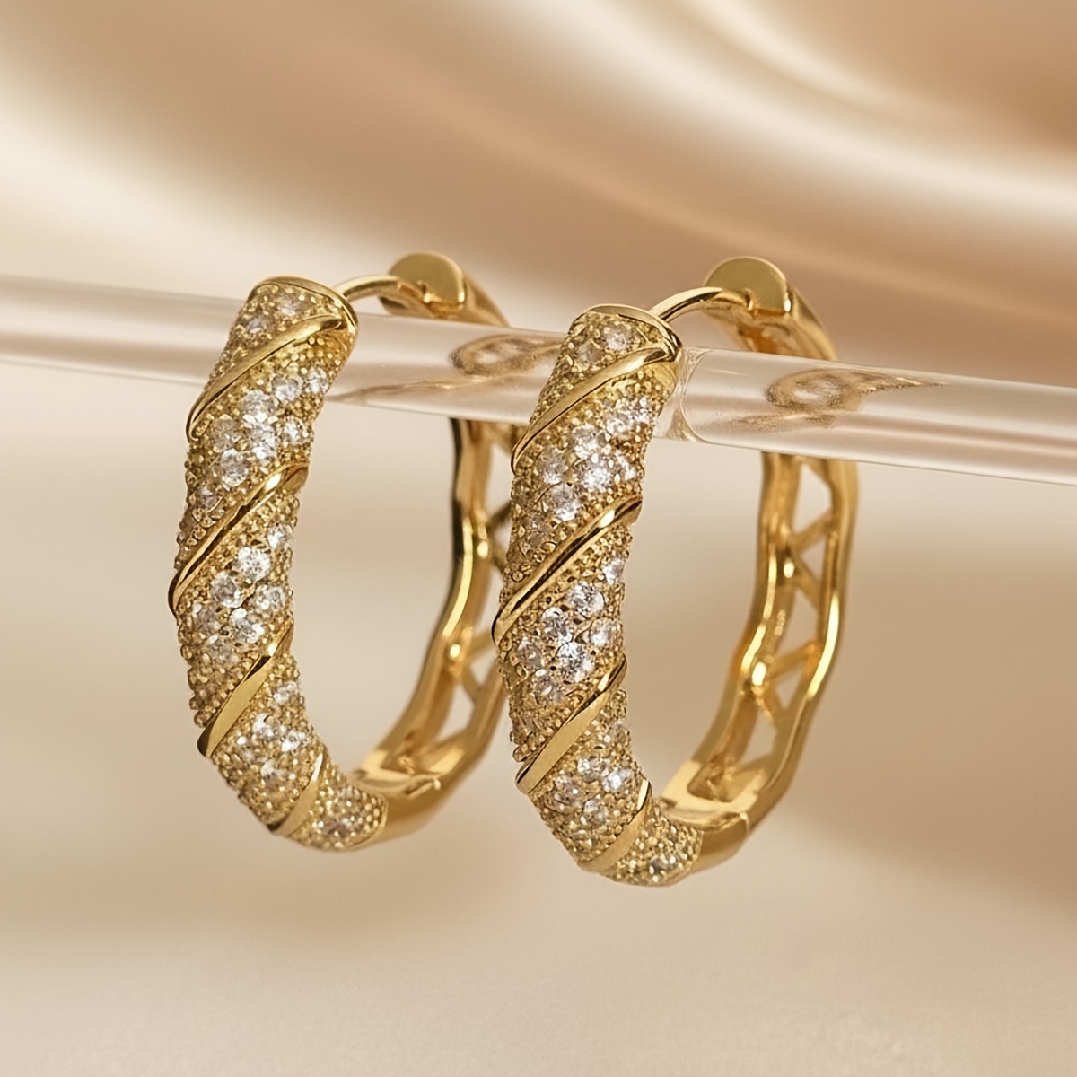 Women's Twisted Bamboo Design Copper Ear Buckles, Luxurious
