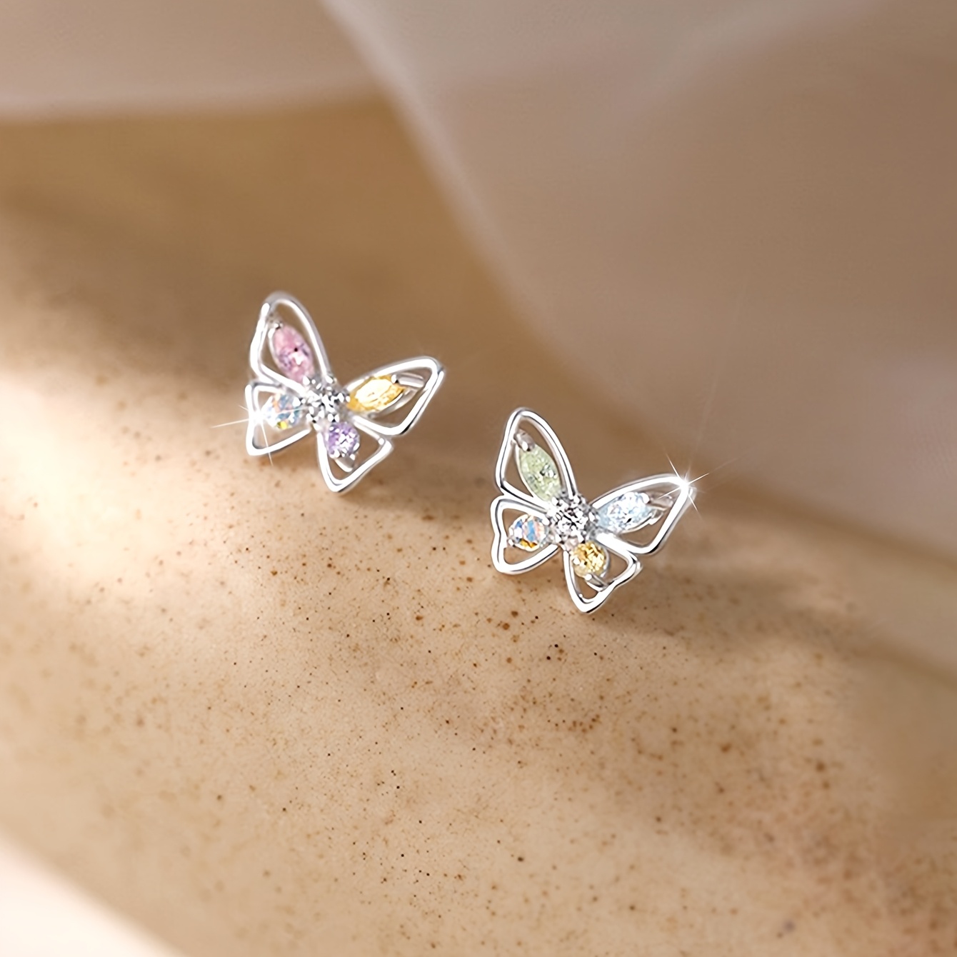 TEMU NOUVEAU Lot de 2 paires, Boucles d'oreilles papillon colorées, Bijoux de haute qualité, Boucles d'oreilles mignonnes améliorées, Boucles