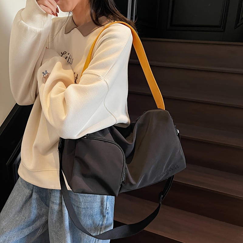 Leisure Large Capacity Fitness Bag, Lightweight and Versatile Travel Tote Bag, Fashionable and Niche Minimalist Commuting Bag
