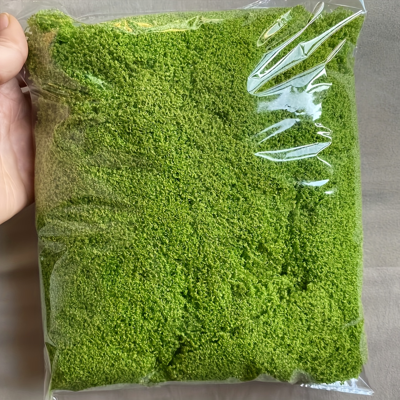 A Package Of Realistic Artificial Moss - Durable Plastic Indoor/outdoor Decoration, Suitable For Glass Containers, Flower Pots, And Landscaping. This Moss Features A Lifelike Texture, Is And