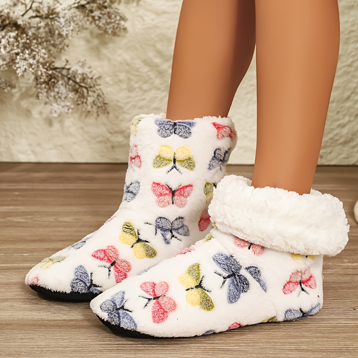 TEMU Women's Winter Warm Plush -lined Indoor Boots With Print - Soft Sole Suitable For Home, Cozy Short Booties, Machine Washable, V-shaped Opening &