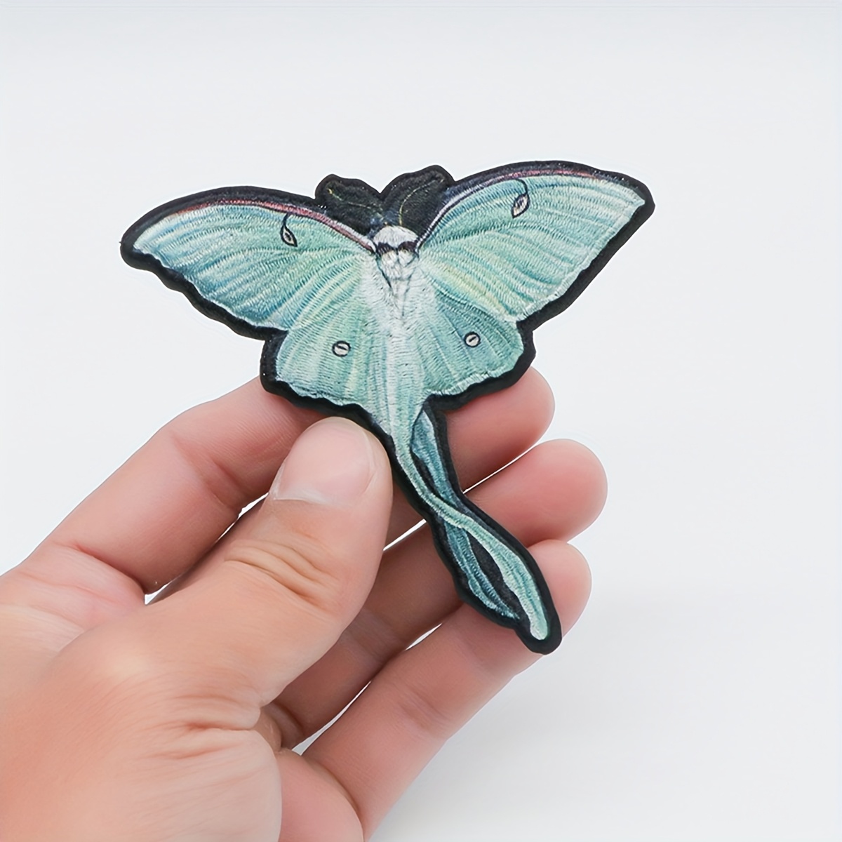 1-pack Embroidered Moth Patch, Diy Hot Melt Adhesive Clothing Decorative Fabric Patch