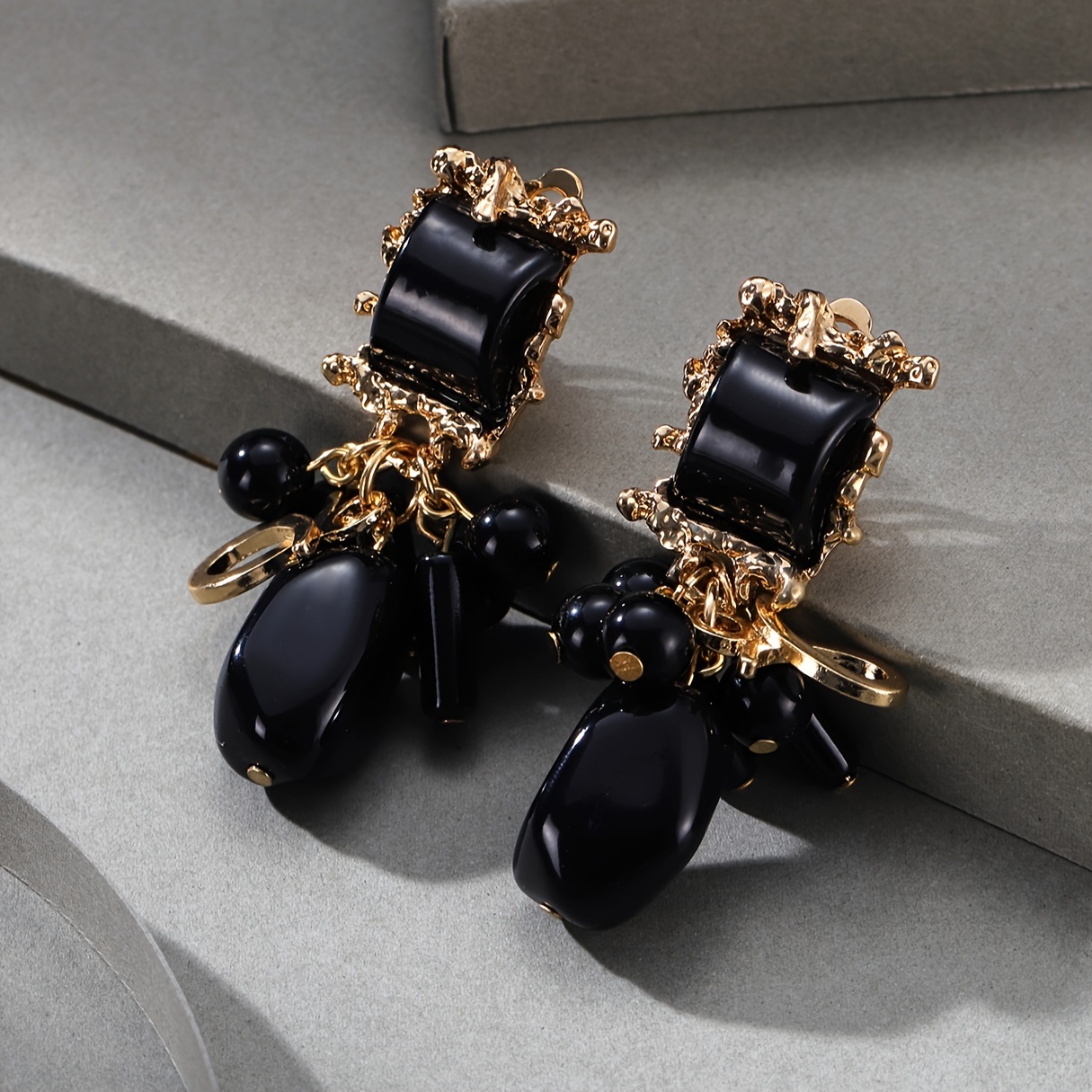 Elegant Retro Resin Beaded Clip-On Earrings for Women, Versatile