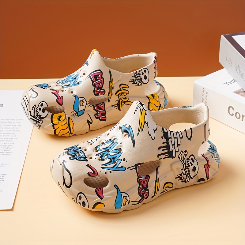 Casual Cute Cartoon Slip On Clogs For Boys, Lightweight Non-slip Wear-resistant Sandals For Indoor Outdoor Beach, Spring And Summer