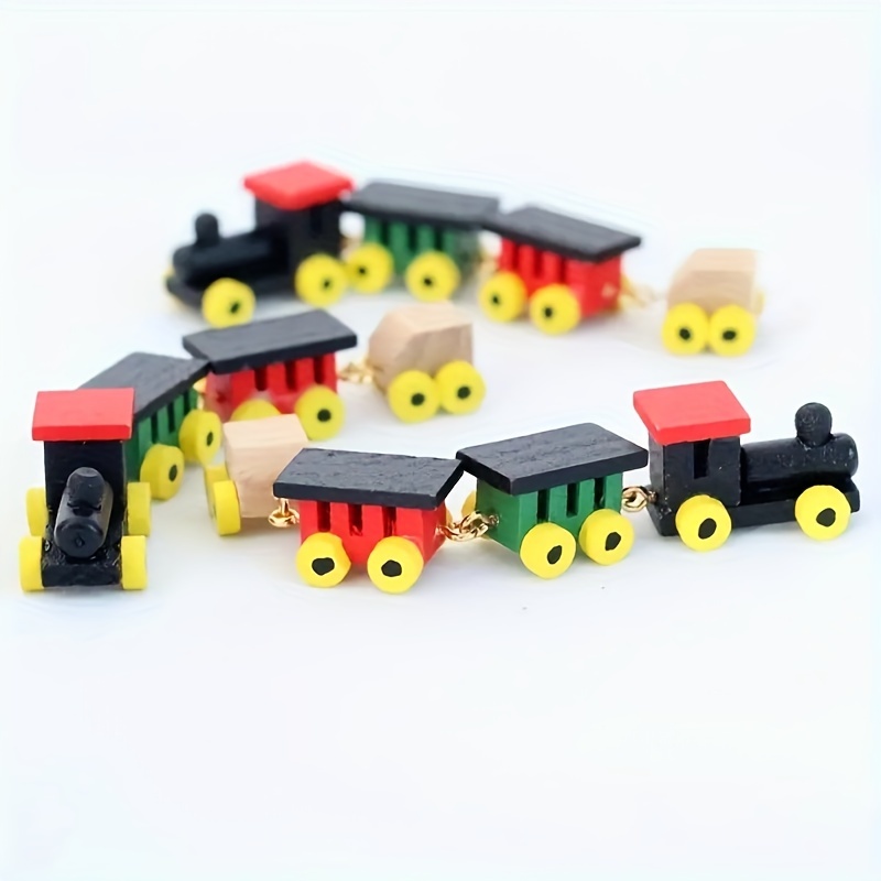 

1pc Dollhouse Mini Wood Small Train Toy, Miniature Model Ornament, Diy Scene Matching Accessories, Original Color, Wooden Train Cartoon Model, Toy Decoration Accessories, Home Decor