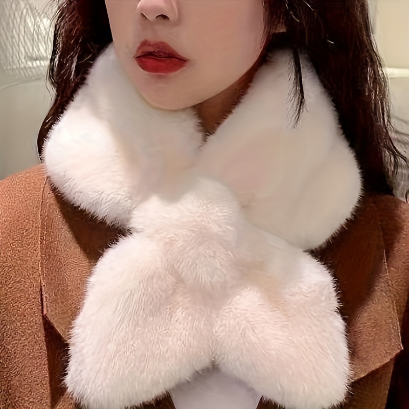

Elegant Women's Plush Scarf With Rabbit Fur Collar - Soft, Warm & Stylish Winter Accessory, Solid Color, Basic, Scarf