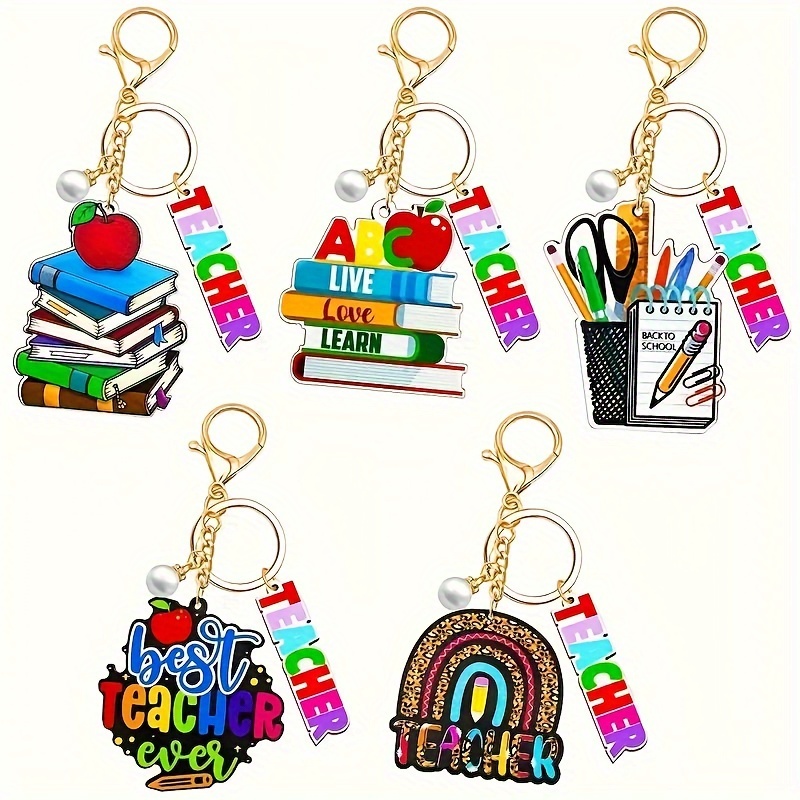 

A Set Of Keychains To - Alloy And Wooden Keychains, , Round And Buckles - Decorative Keychains, For -to-, As Accessories Or