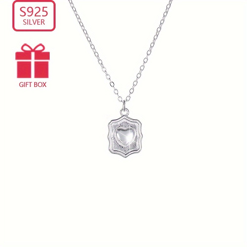 

A Minimalist Square Pendant Necklace Made Of 925 Silver, With A New Korean-style Peach Heart Pendant, Is A Low-allergy Gift For (approximately 1.17g).