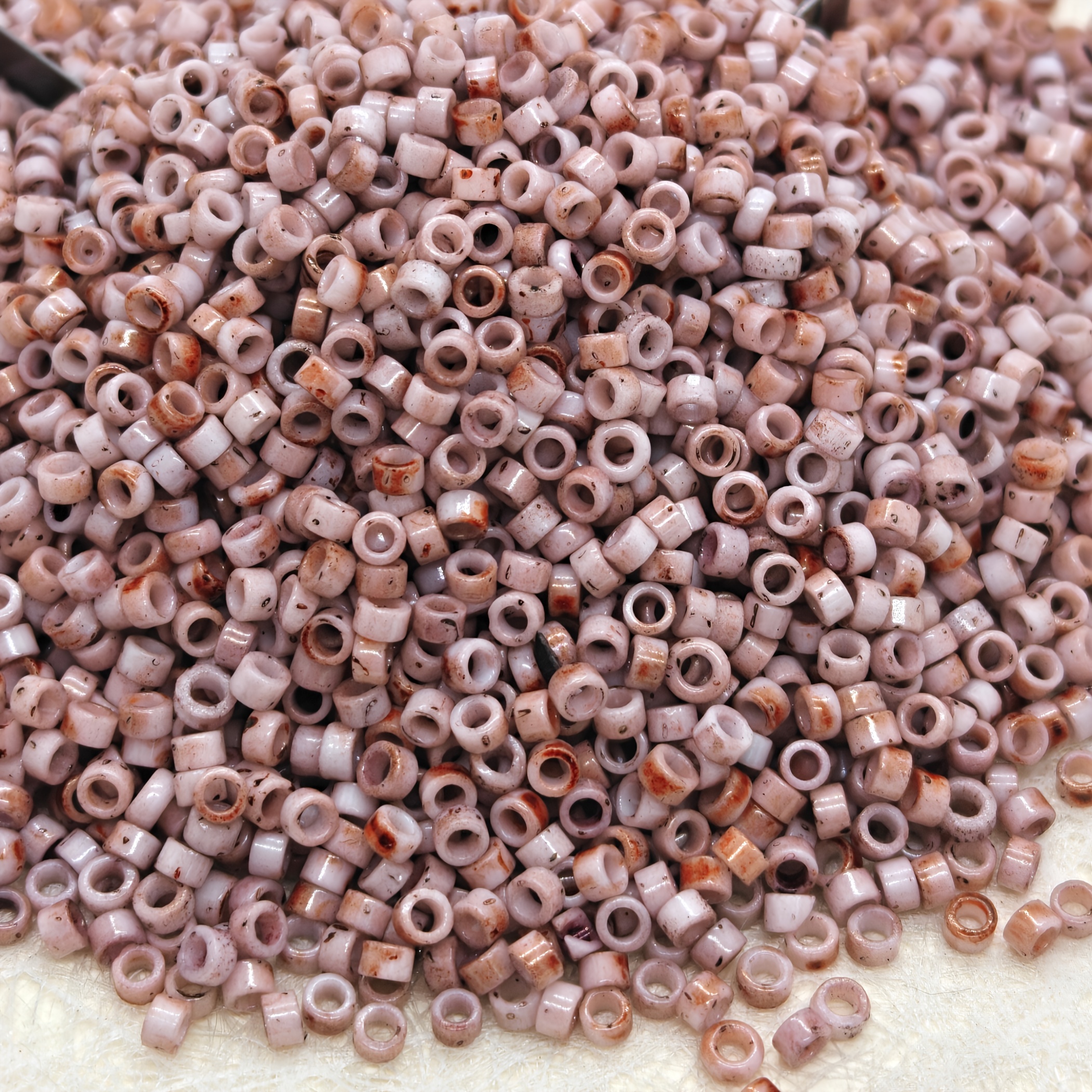 18 Colors Beading Kit with 2.5mm Glass Seed Beads