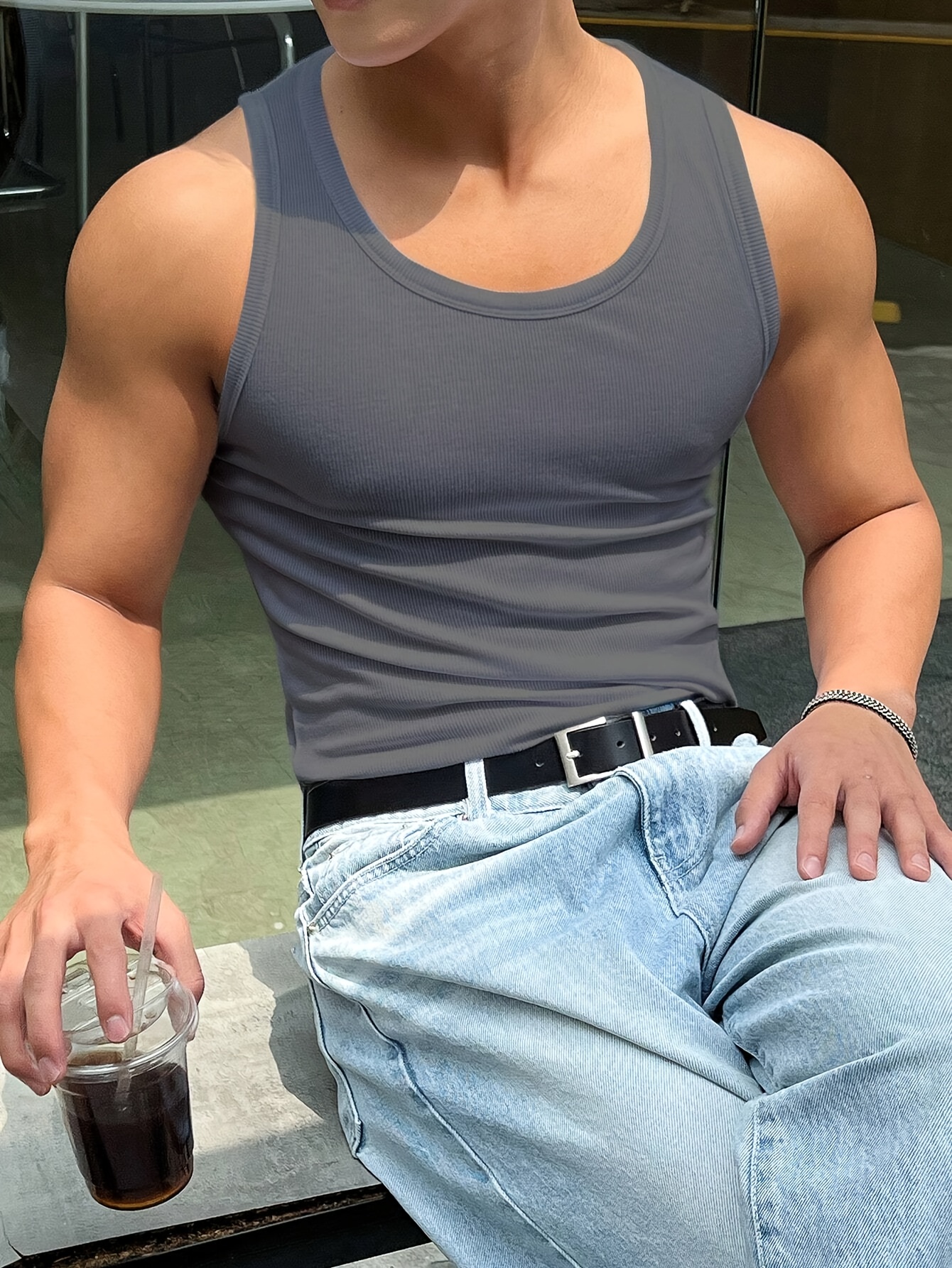 Men'S Slim-Fit Athletic Tank Top - Breathable Mesh Sleeveless Shirt with Gradient Color Design, Lightweight & Moisture-Wicking for Gym, Beach, Sports - All-Season Casual Wear, Beach Attire, Sporty Look, Comfortable Fit