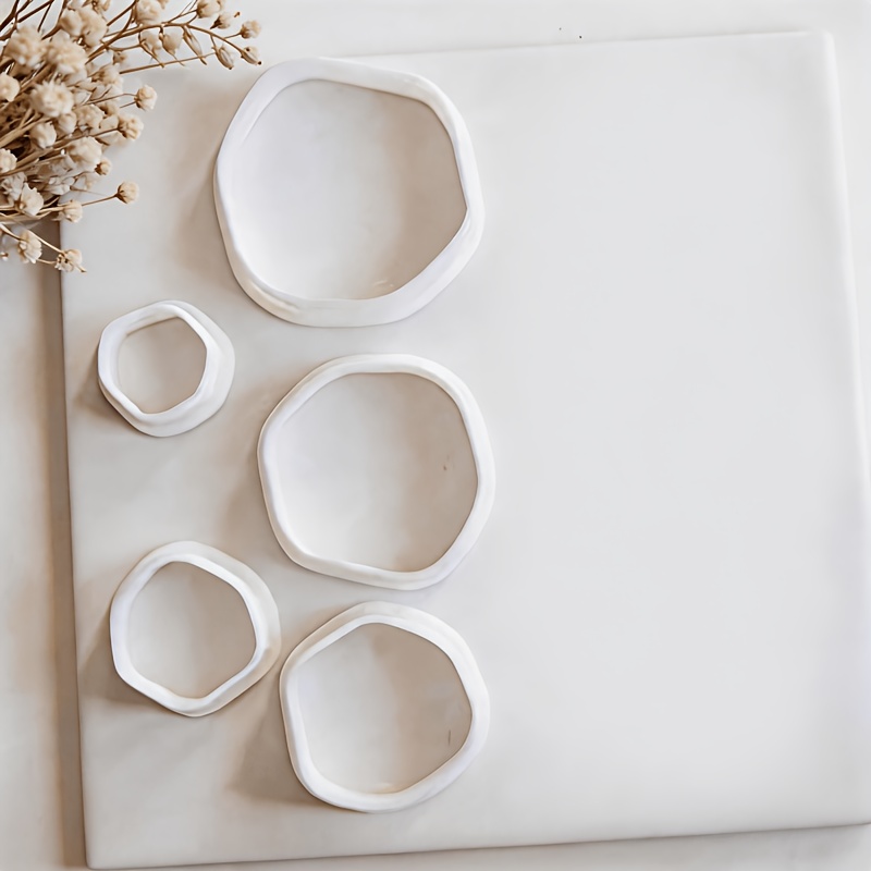 TEMU 5pcs Irregular Shaped Plastic Polymer Clay Cutter Set | Instagram-style Shaping Soft Clay Resin Diy Tools | Compatible With Resin Jewelry / Clay