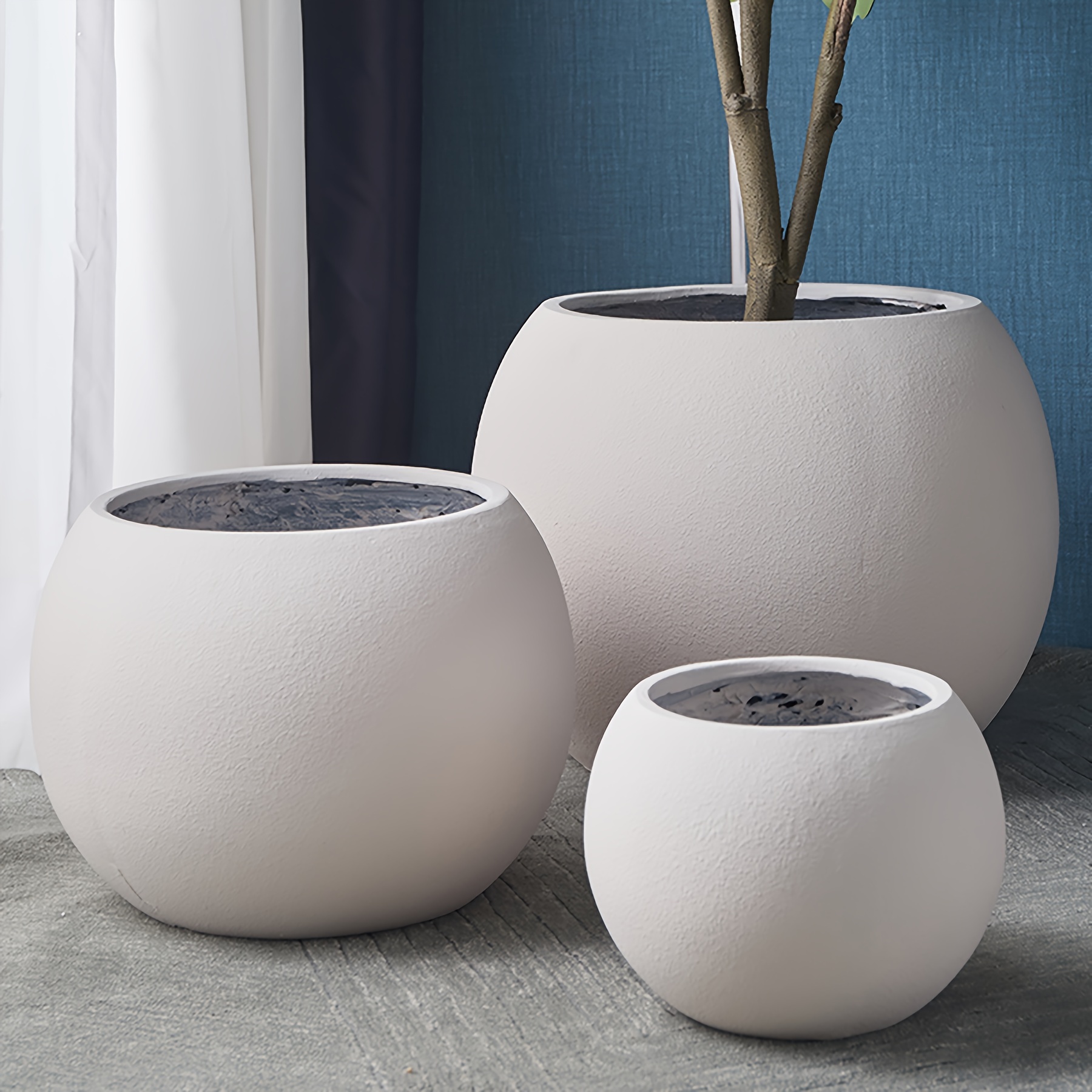 

Visible Large Ceramic Planter - Classic Round Ball Design With Drainage Hole, Powder-coated Finish For Indoor/outdoor Use