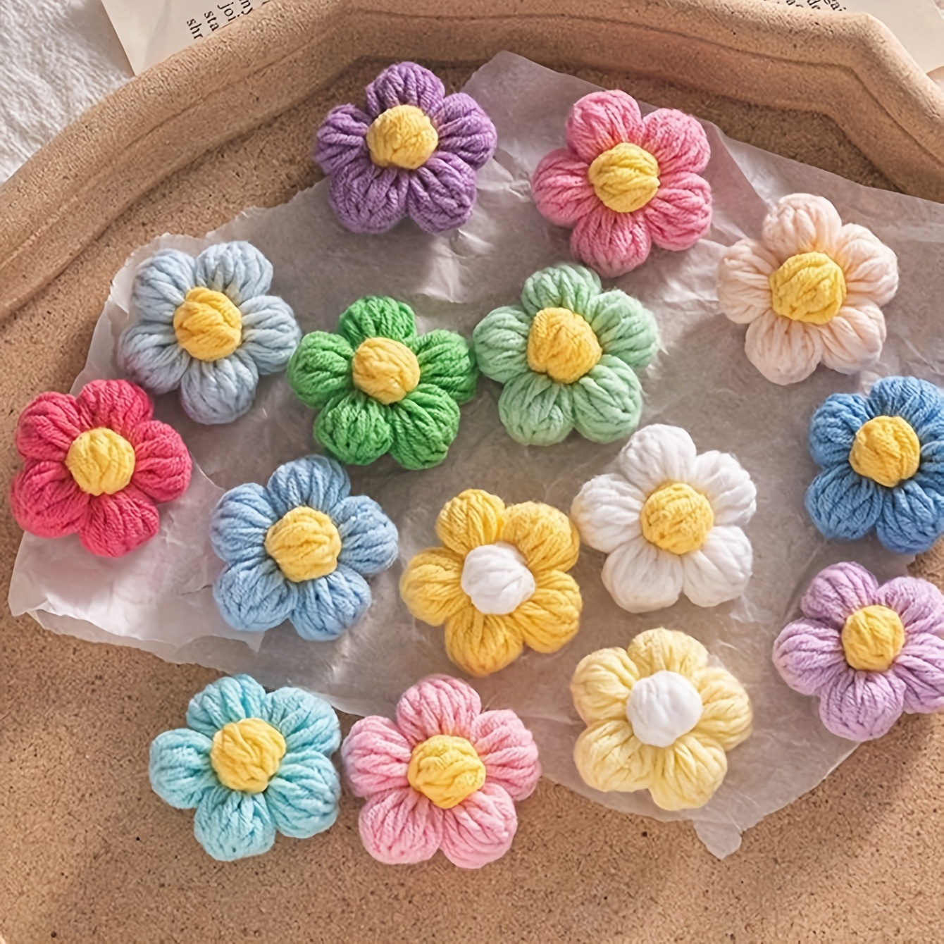 

10pcs Handmade Crochet Colorful Woolen Flowers Puff Small Flowers Holiday Accessories Clothing Accessories