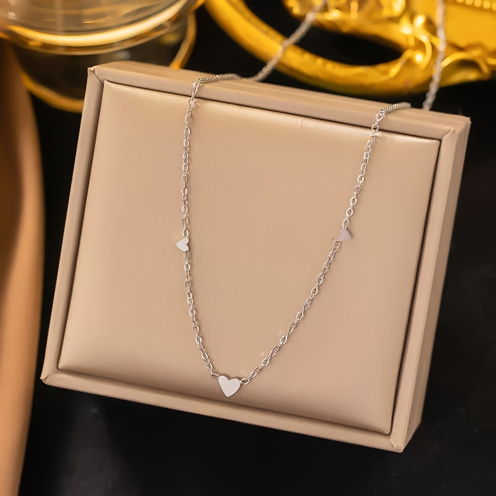 Image of Luxury Minimalist Stainless Steel I8k Gold-plated Mini Heart Pendant Necklace, Fashionable And Elegant, Suitable For Women' Wear And Gift