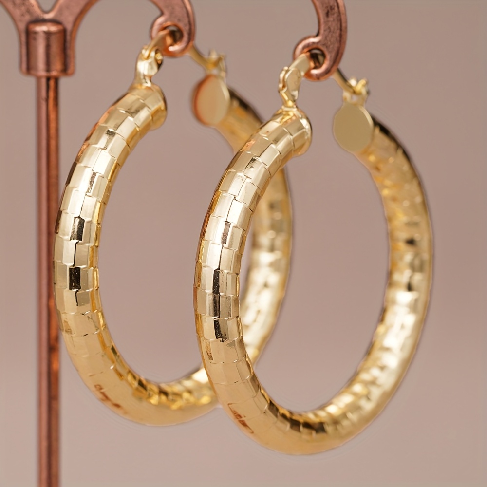 TEMU Of Women's Fashion Hoop Earrings Geometric Embossed Circle Studs Casual Middle Eastern Style Wedding Banquet Accessories