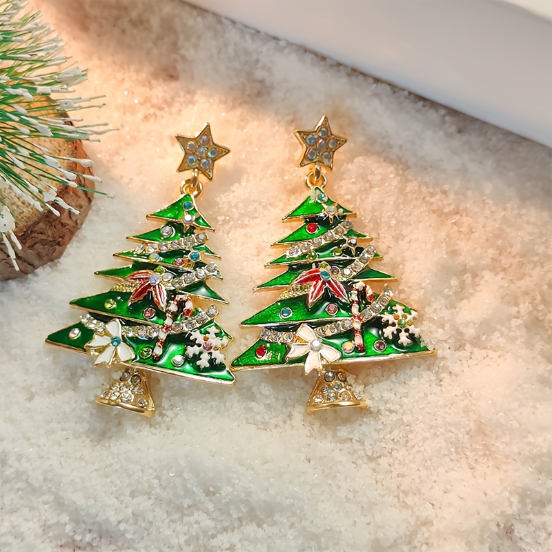 

A Pair Of And Cute Green Christmas Suitable For Wearing On Holidays