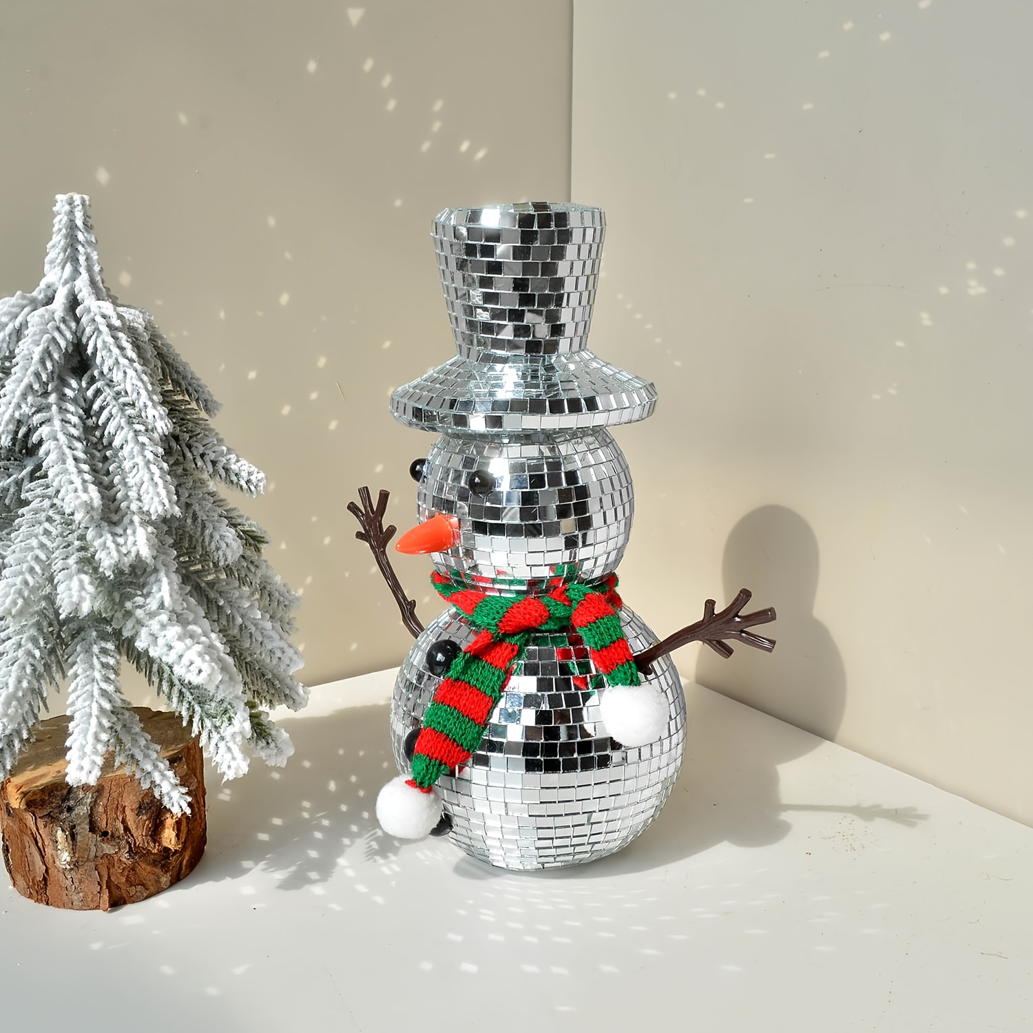 1 Snowman Disco Ball Featuring A Scarf, Perfect As A Christmas Gift For Home Decoration, Festive Ornaments, Or A Winter Present