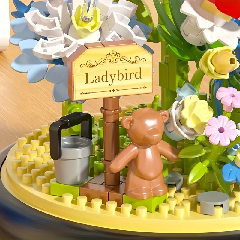 Building Block Set Dragonfly Cicada Bee Butterfly Decoration