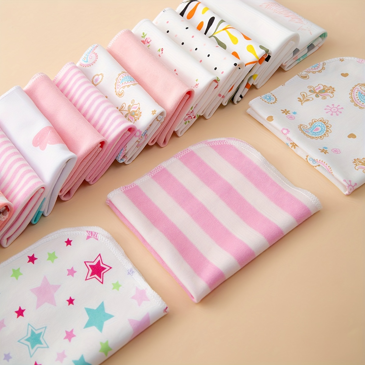 16pcs Mini Eggs Soft Youngsters Bibs Set