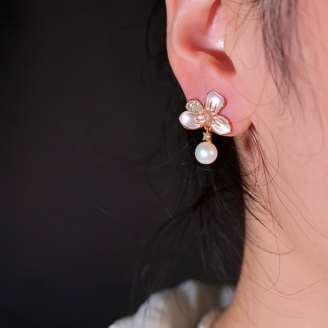 Women's Exquisite Elegant Matching Square Zirconia Flower Earrings