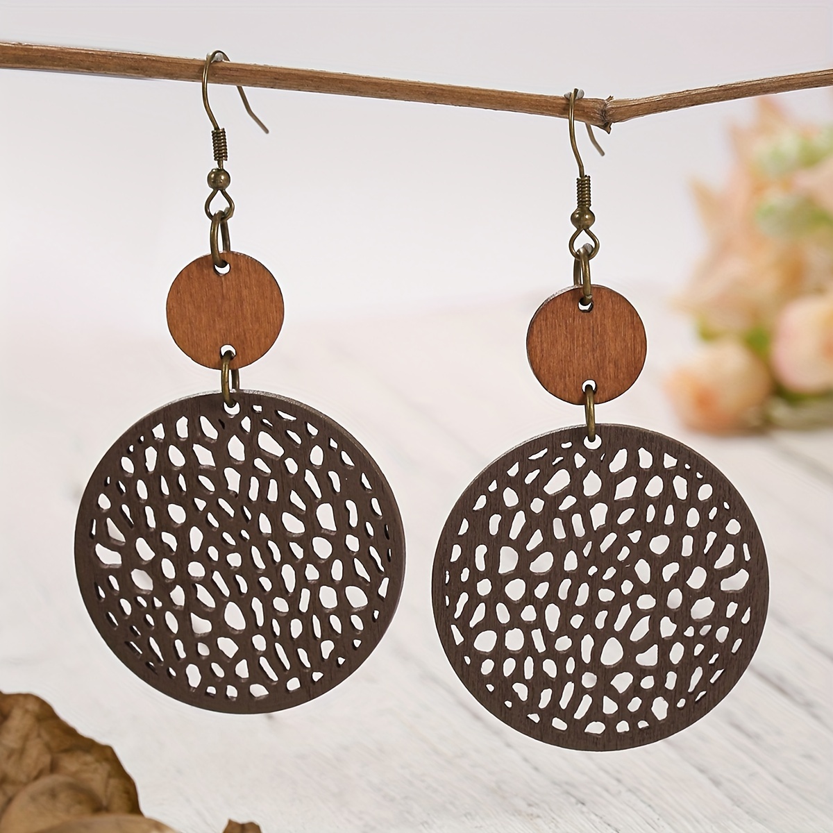 

4 Pairs Bohemian Retro Earth Color Round Wooden Pieces Hollow Water Drop Pendant Earrings