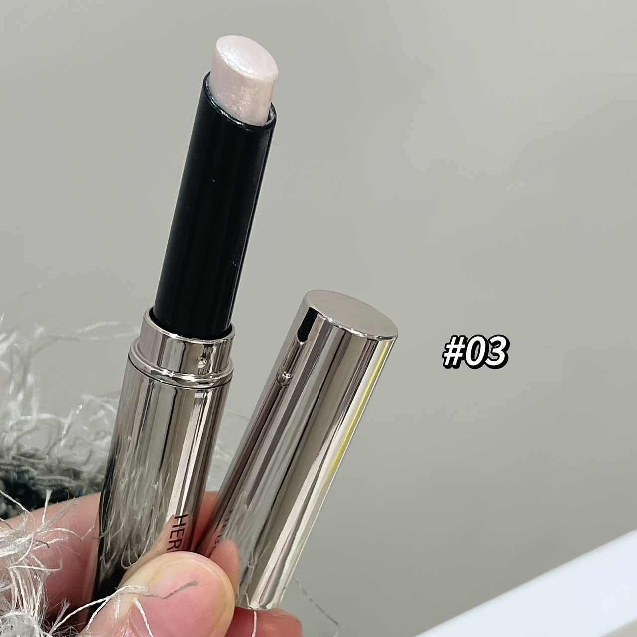 Image of Herorange Rhythmic Highlighter Stick Clear Exploding Sparkly Crushed Diamond Eyeshadow Stick Pearlescent Easy To Apply Natural And Waterproof Sweatproof Texture Brightening Delicate Exquisite Face