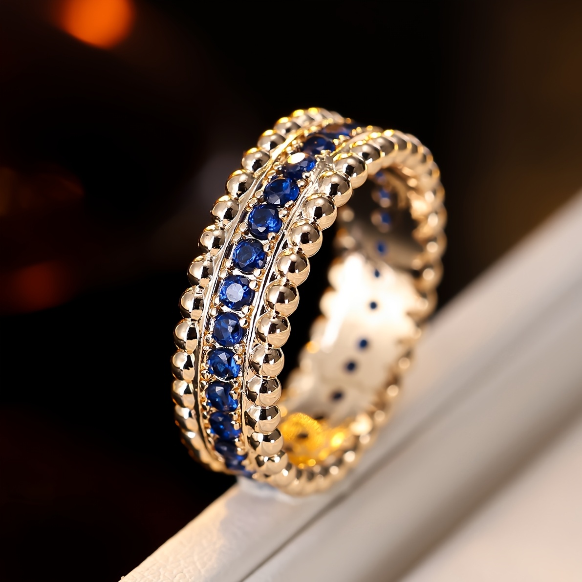 French-Style Vintage Exquisite Ball-Edge Design Ring