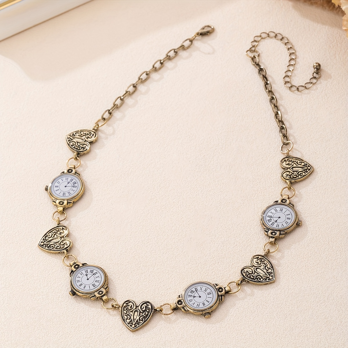 TEMU Collier clavicule haut de gamme, niche, avec pendentif transparent à motif de pendule avec cœur de pêche sculpté en métal, style rétro et sexy,