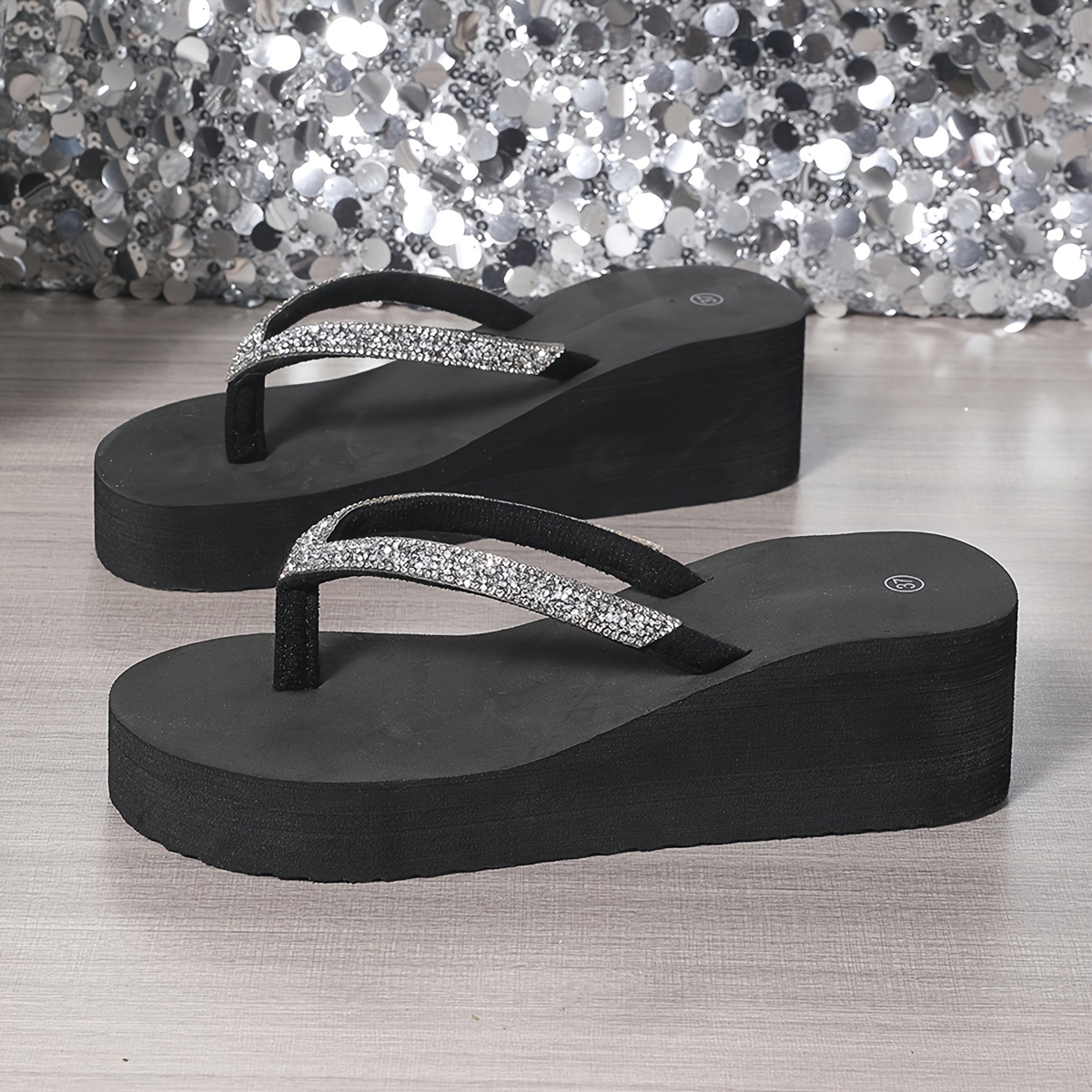 Women'S Flip Flops with Sparkling Crystal Straps Lightweight, Thick  Sole Sandals for Beach Casual Wear, EVA Insole Sole, Summer Fo