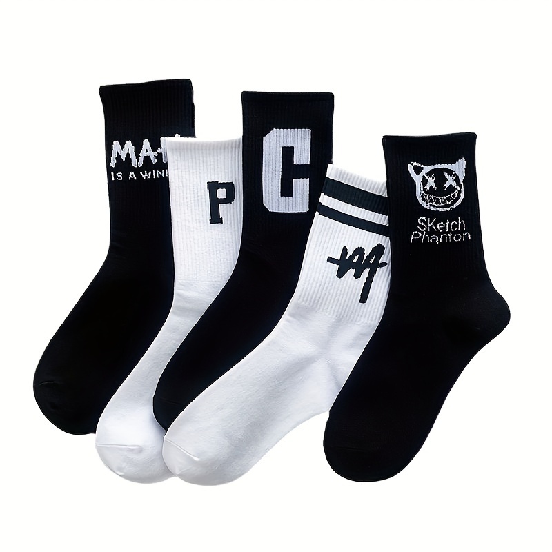 

Graffiti Letters Pattern 1/5/8/10 Pairs Men's Mid Calf Crew Socks, Breathable Comfy Casual Socks Sweat-absorbing Fashion Sports Socks For Basketball Running