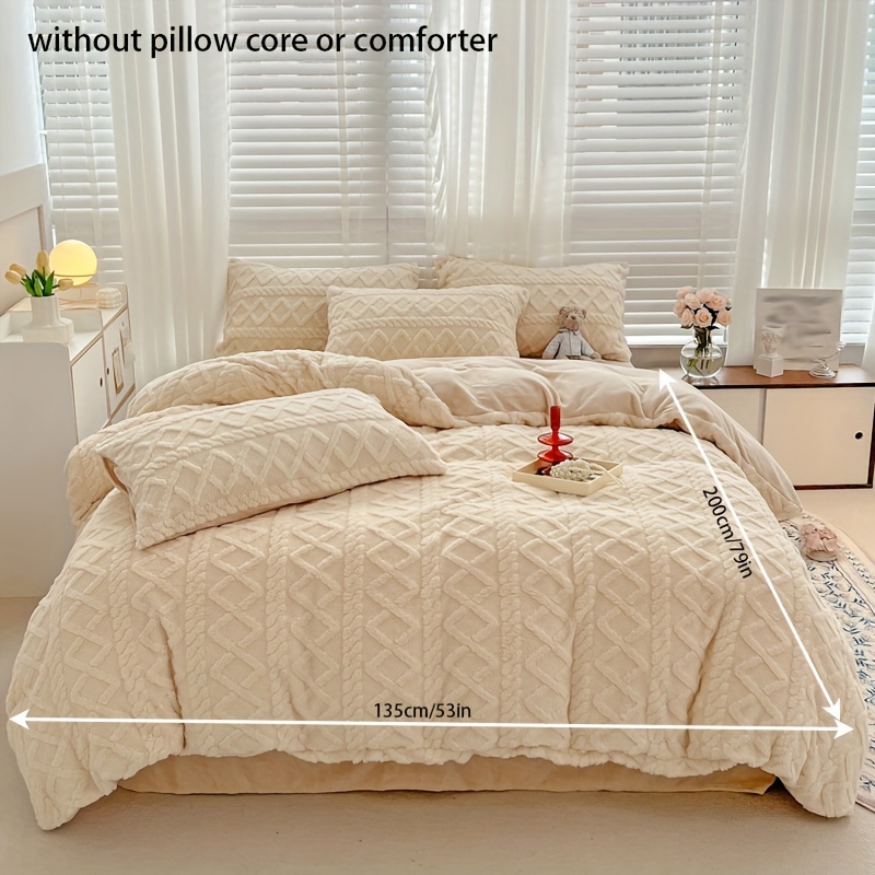 Image of 3pcs Simple 210g Taofu Velvet 130g Double-layer Quilt Cover Set Includes 1 Quilt Cover And 2 Pillow Cases, Christmas Present
