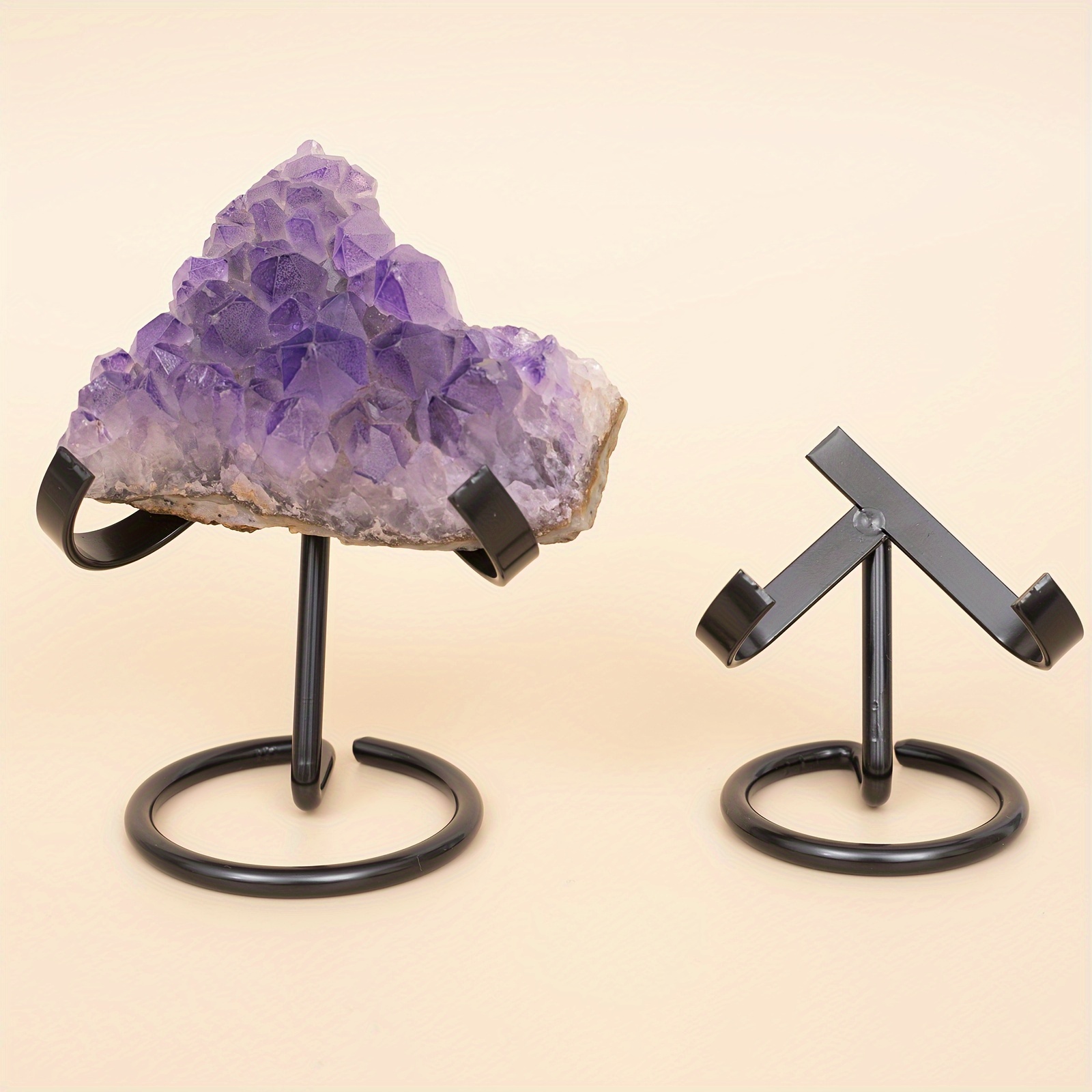 

Elegant Metal Heart-shaped Crystal Stand - Perfect For Home, Office, Or Christmas Decor