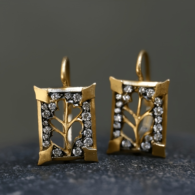 Fashion Retro Hollow Leaf Square Pendant Earrings, Elegant Design