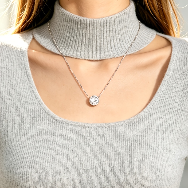 Women's Shimmering Single Zirconia Pendant Necklace