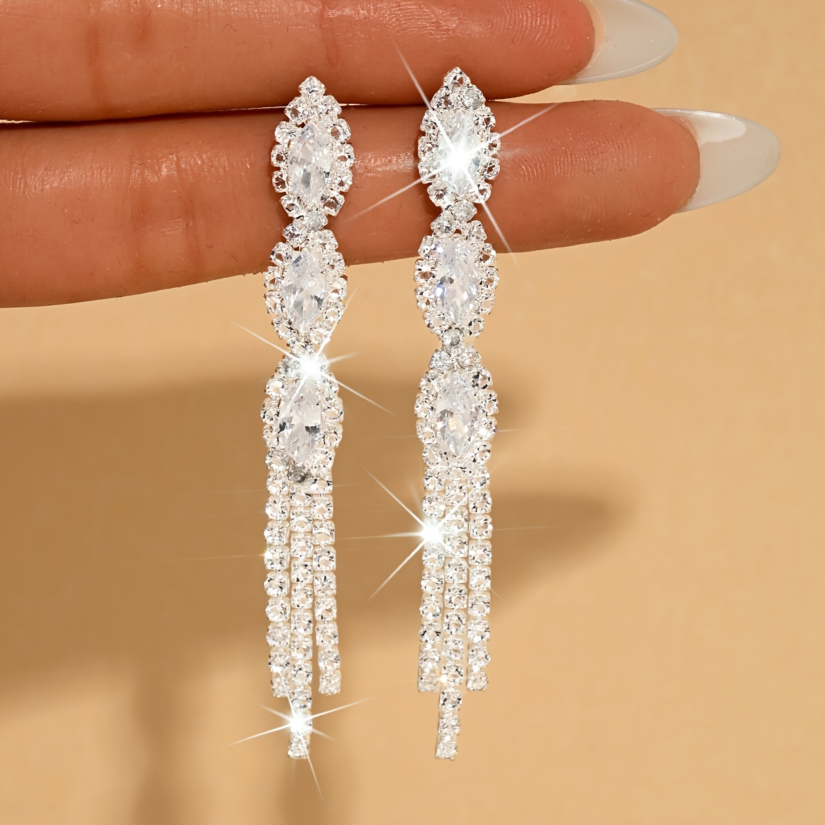 TEMU Orecchini e lussuosi a forma di occhio con nappa e strass scintillanti, orecchini pendenti gamma, idee per abiti da sposa e damigelle