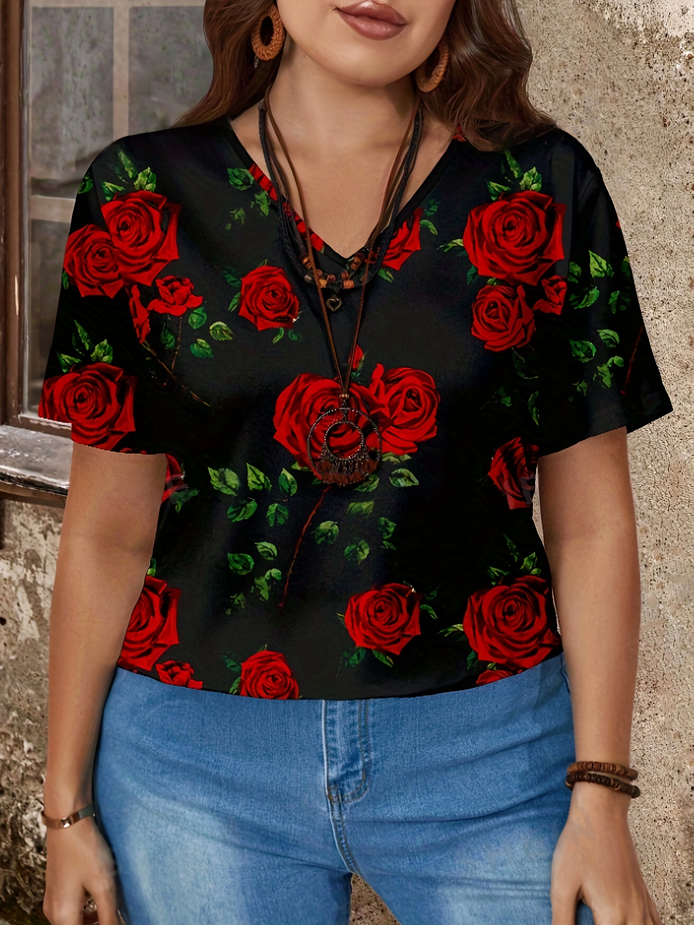 Plus Size Rose Print V Neck T-Shirt, Casual Short Sleeve Top For Spring & Summer, Women's Plus Size Clothing