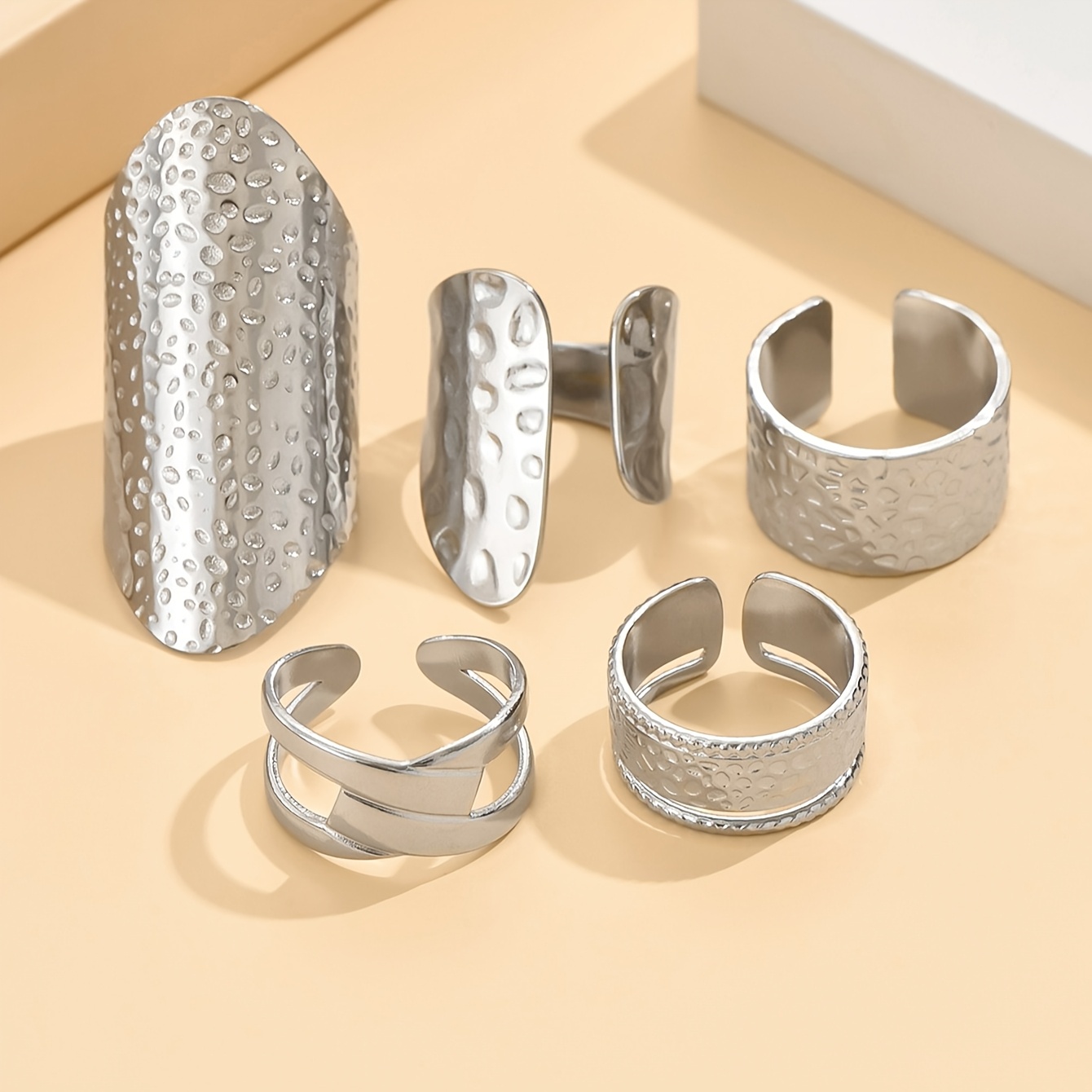 E-shop 5-teiliges Vintage Elegantes 304 Edelstahl Ring-Set, Hammerband, Verstellbarer Öffnungsring, Geeignet für Damen, Ideal für den , Hochzeit,