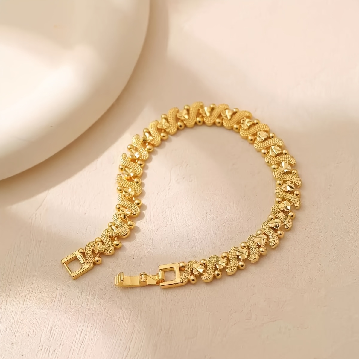 TEMU 1pc Bracelet de Luxe Léger à Motif , Cuivre Plaqué Or 24K avec Artisanat de 3D, Style Minimaliste Haut de Gamme, Finition Brillante et Texture