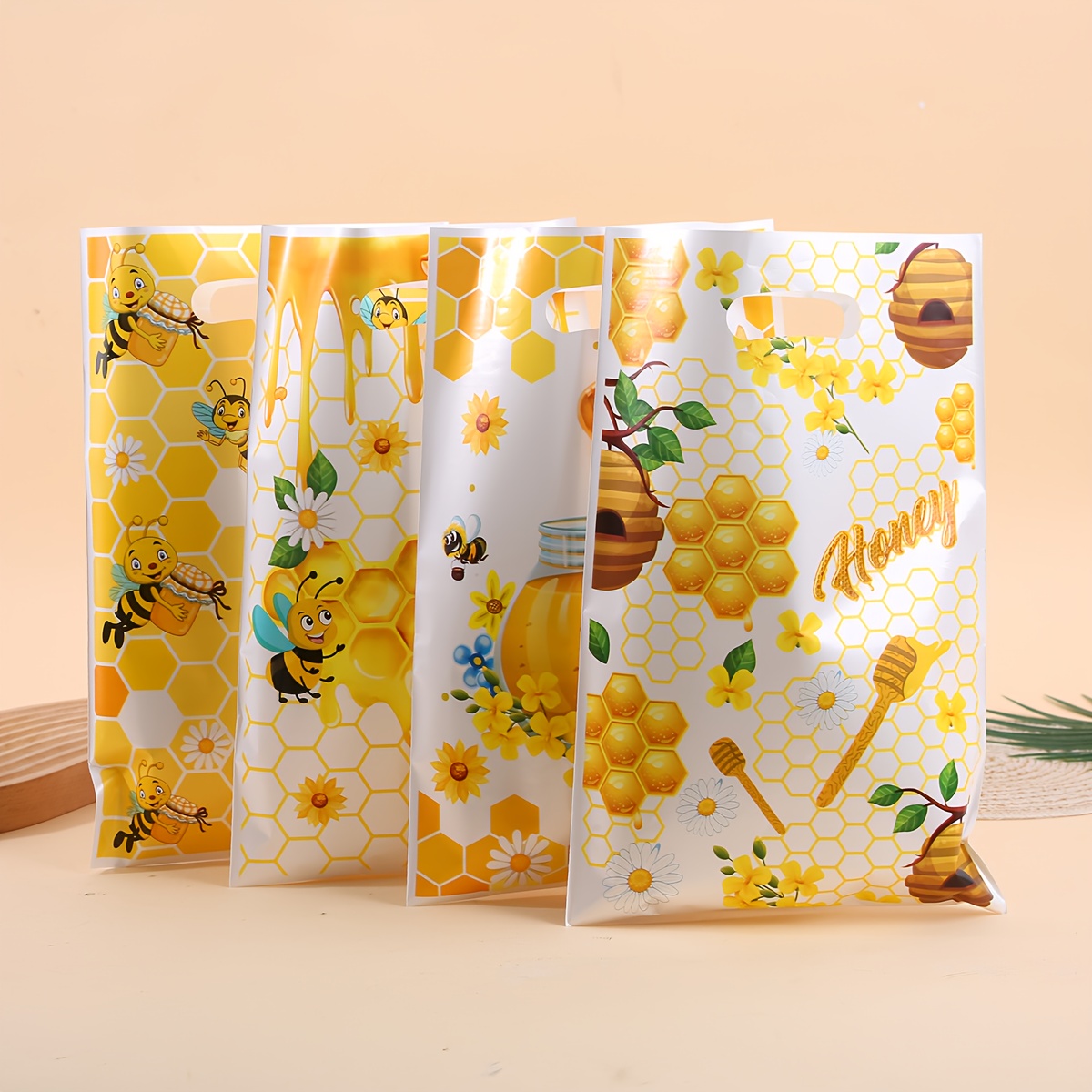 TEMU Lot de 30 sacs cadeaux de dessin , sacs fourre-tout en plastique, sacs cadeaux mignons sur le thème de la de dessin , convient pour les
