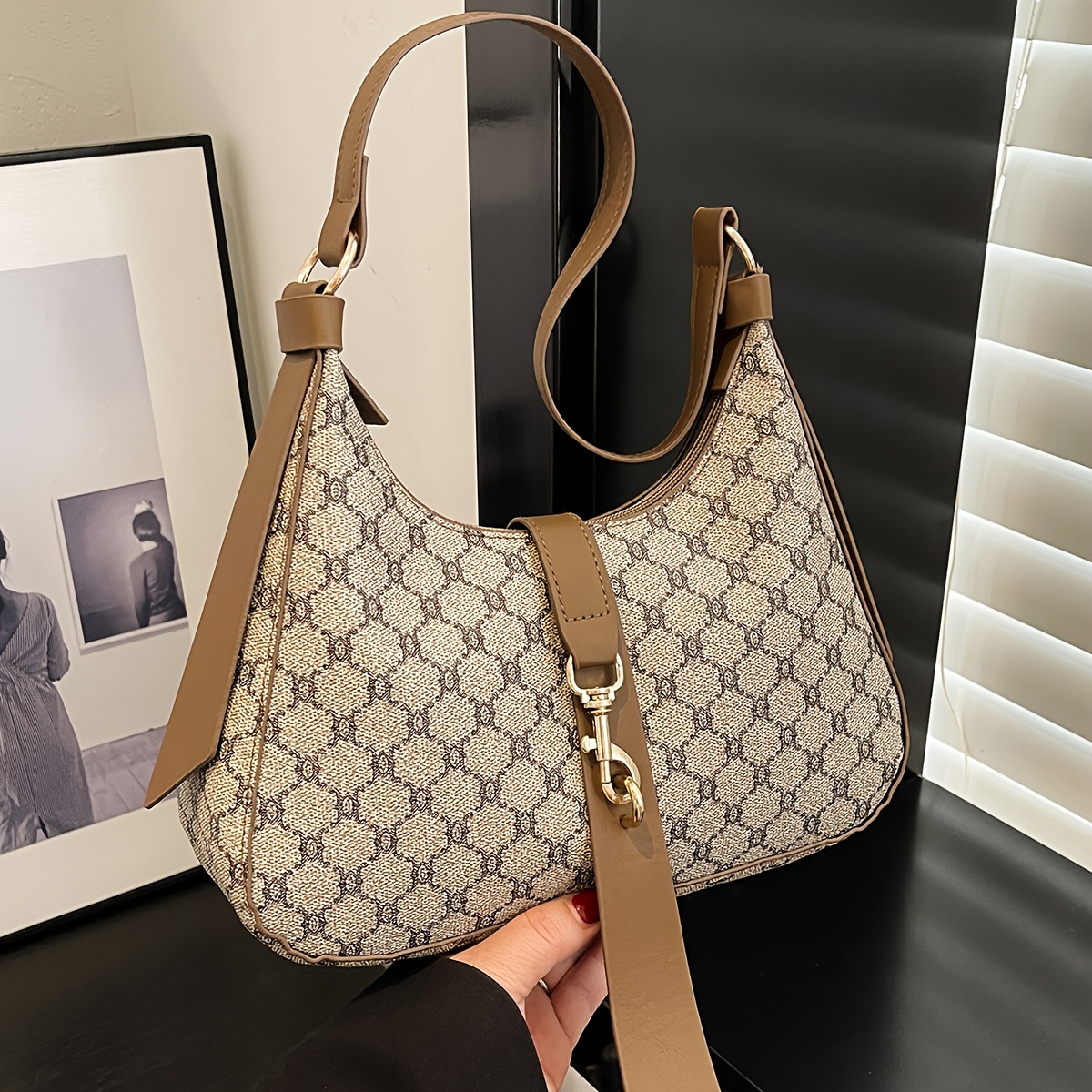 Image of Fashionable, Versatile, Large-capacity, Vintage-inspired, High-end Women's Handbag, Crossbody Bag, Or Shoulder Bag