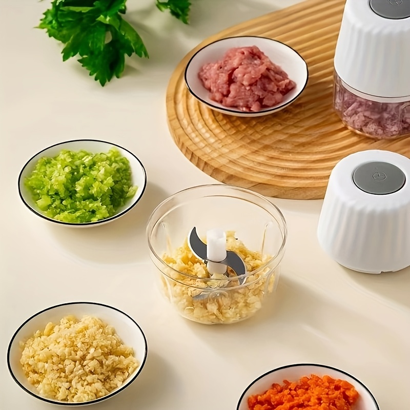 mini kitchen garlic press and chopper electric garlic mincer usb rechargeable crusher Product details 6