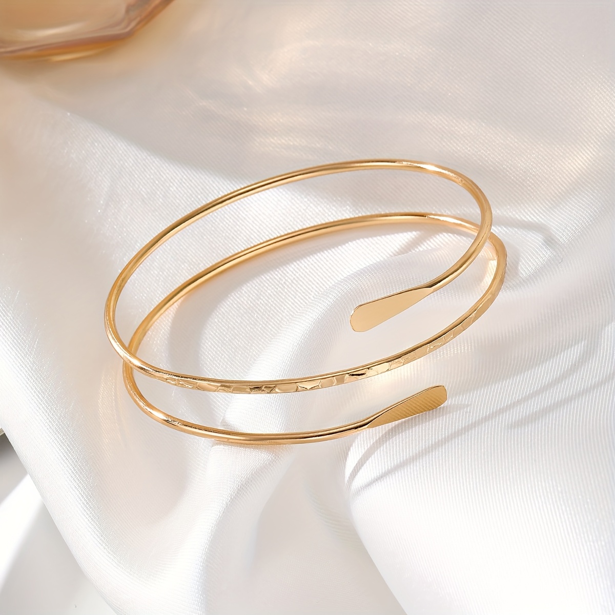 Random Adjustable Arm Ring Set for Women